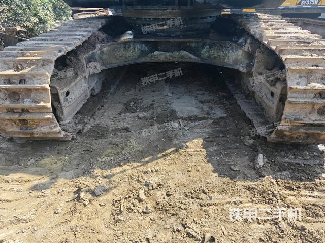 轉(zhuǎn)盤和下車架正前(工作和回轉(zhuǎn)裝置) 轉(zhuǎn)盤和下車架正前(工作和回轉(zhuǎn)裝置)