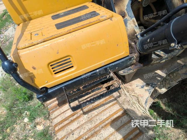 右驅(qū)動(dòng)輪(行走機(jī)構(gòu)) 右驅(qū)動(dòng)輪(行走機(jī)構(gòu))