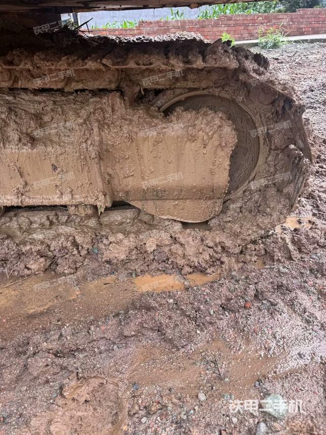 左驱动轮（行走机构）