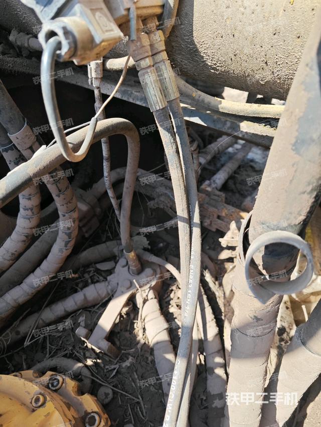 中央回轉(zhuǎn)接頭特寫(上車部件) 中央回轉(zhuǎn)接頭特寫(上車部件)