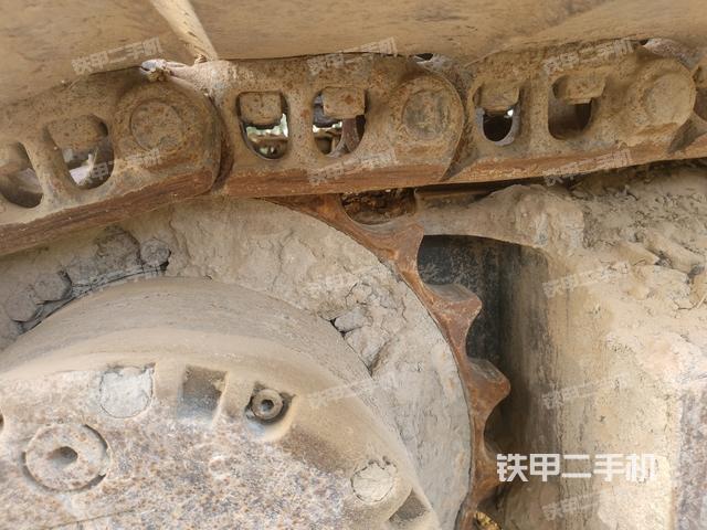 左驅(qū)動(dòng)輪(行走機(jī)構(gòu)) 左驅(qū)動(dòng)輪(行走機(jī)構(gòu))