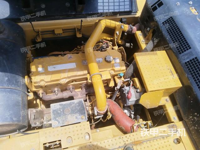 發(fā)動(dòng)機(jī)室(上車部件) 發(fā)動(dòng)機(jī)室(上車部件)