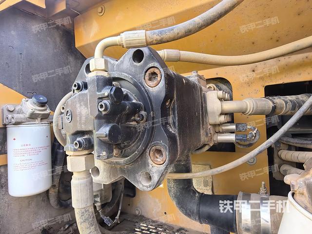 液壓泵斜45?左(大件艙室) 液壓泵斜45?左(大件艙室)