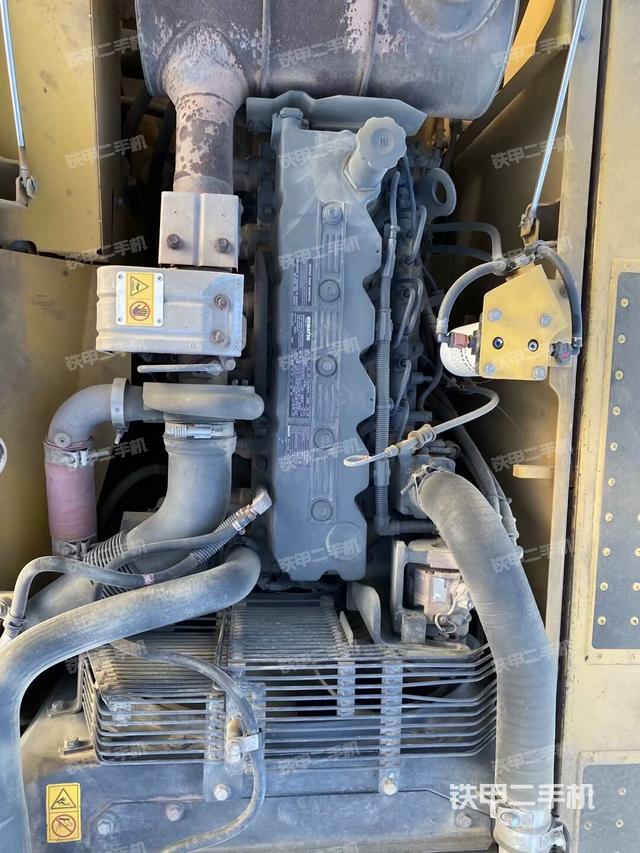 发动机整体俯视(整机外观) 发动机整体俯视(整机外观)