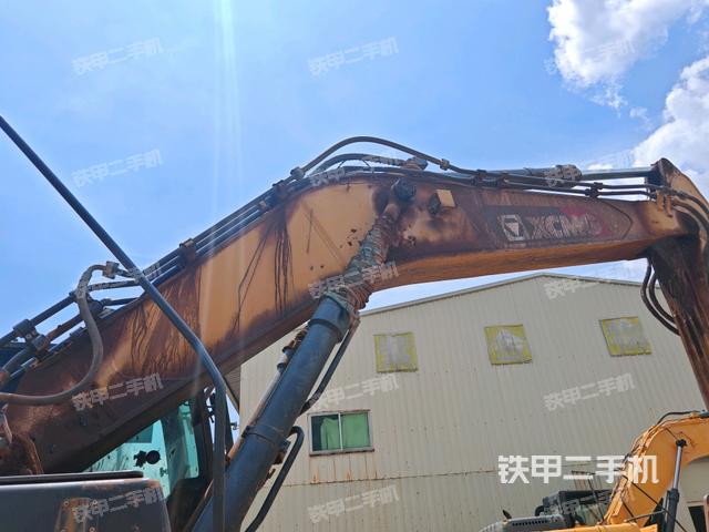 大臂整体 右侧(工作和回转装置) 大臂整体 右侧(工作和回转装置)