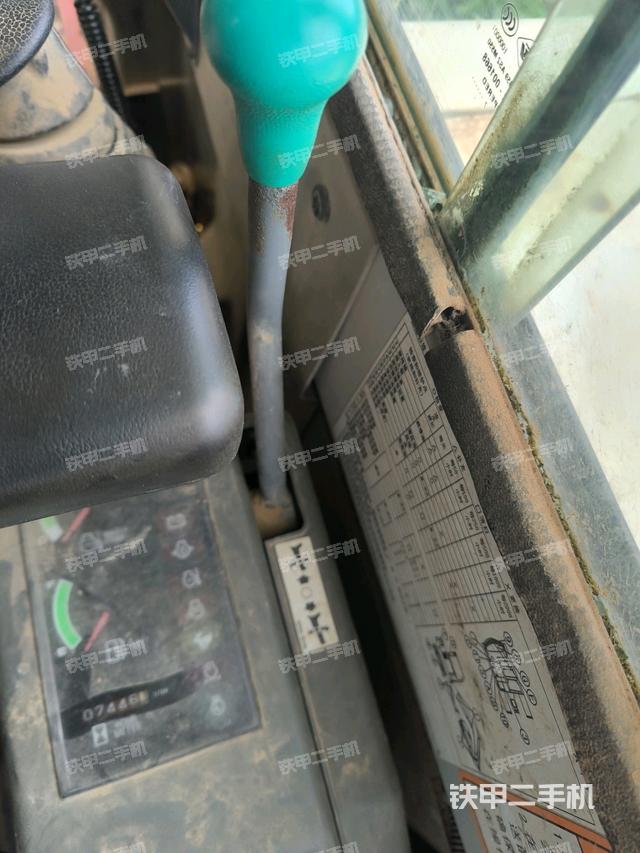 小时表(驾驶室部分) 小时表(驾驶室部分)