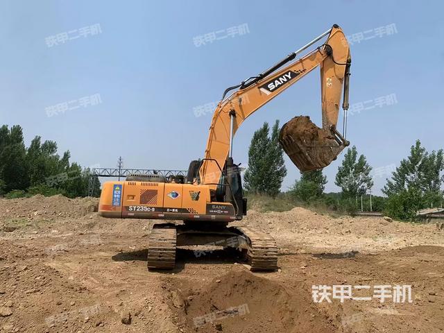 整机右后45°(整机外观) 整机右后45°(整机外观)