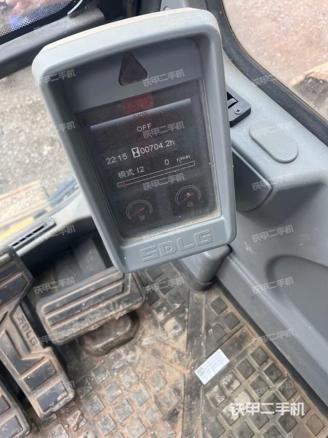 座椅后部(駕駛室部分) 座椅后部(駕駛室部分)