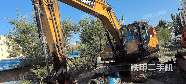 单侧履带整体（整机外观）