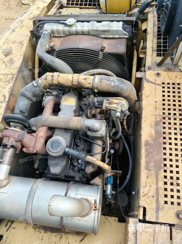 发动机整体俯视(整机外观) 发动机整体俯视(整机外观)