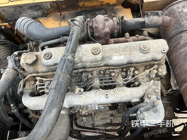 发动机整体俯视(整机外观) 发动机整体俯视(整机外观)