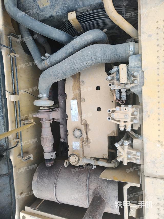 发动机整体俯视(整机外观) 发动机整体俯视(整机外观)