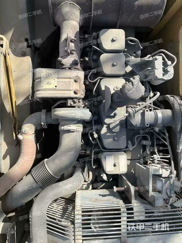 发动机整体俯视(整机外观) 发动机整体俯视(整机外观)