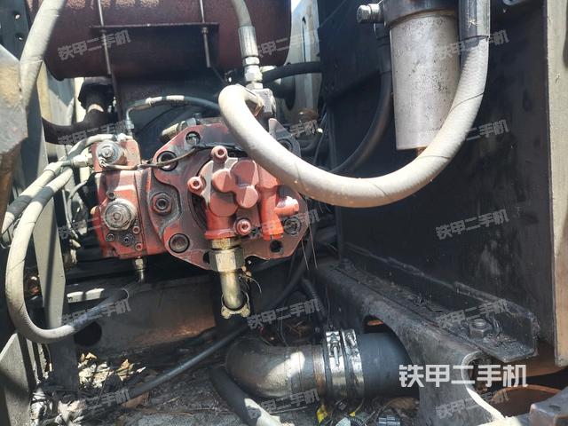 液压泵斜45 左（大件舱室）