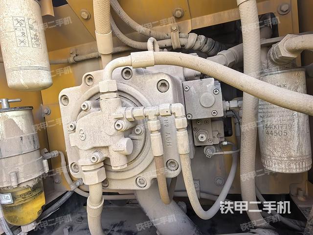 液压泵斜45 左(大件舱室) 液压泵斜45 左(大件舱室)