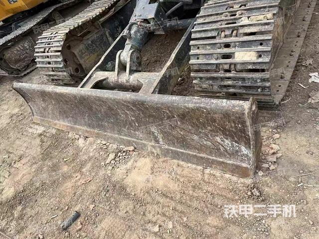 单侧履带整体（整机外观）