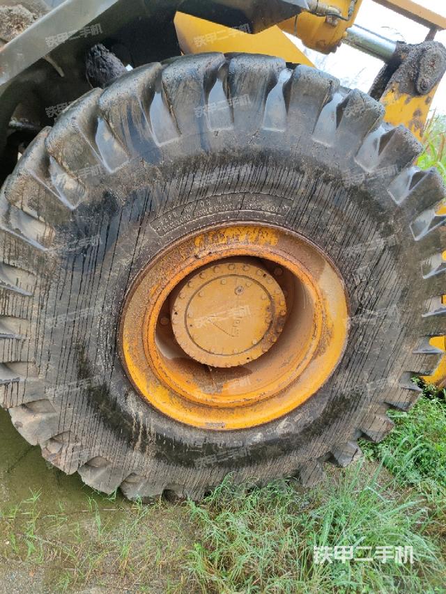 右前輪(行走機(jī)構(gòu)) 右前輪(行走機(jī)構(gòu))