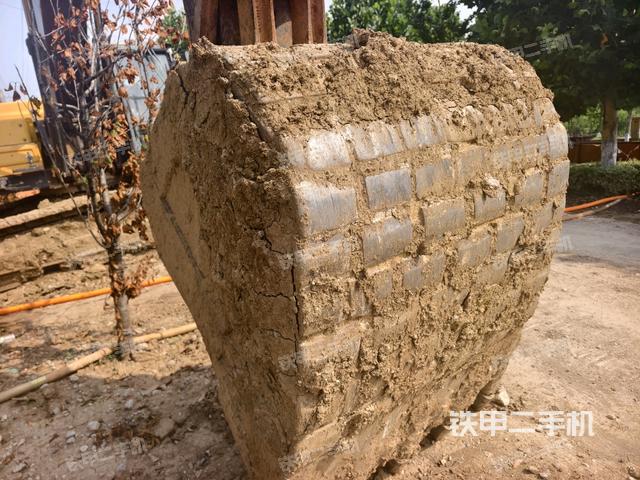 大臂整體?右側(cè)(工作和回轉(zhuǎn)裝置) 大臂整體?右側(cè)(工作和回轉(zhuǎn)裝置)