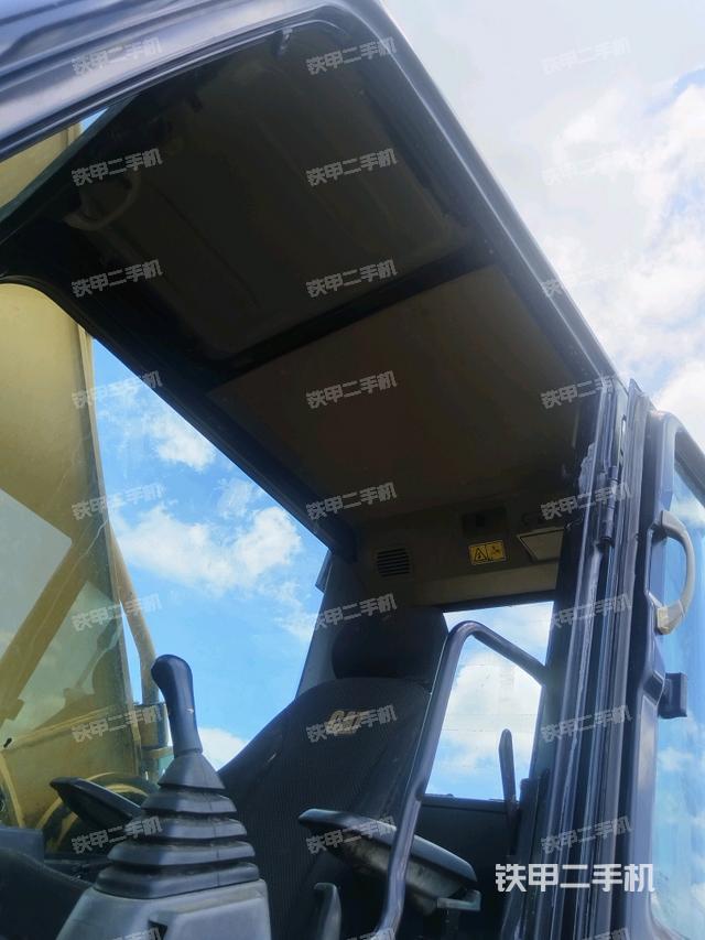 頂棚整體(駕駛室部分) 頂棚整體(駕駛室部分)