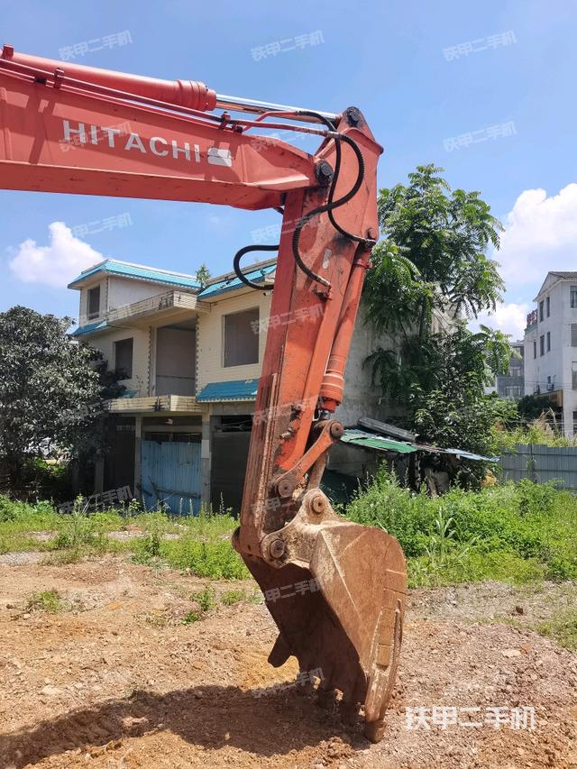 小臂整体右前（工作和回转装置）