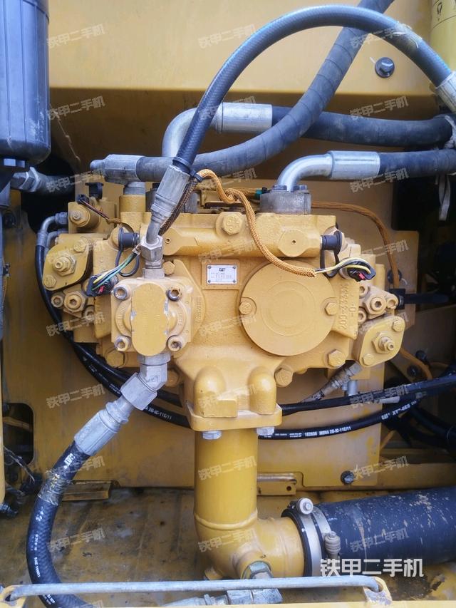 液压泵斜45 右(大件舱室) 液压泵斜45 右(大件舱室)