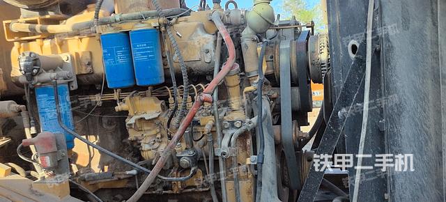 发动机左侧（整机外观及大件）