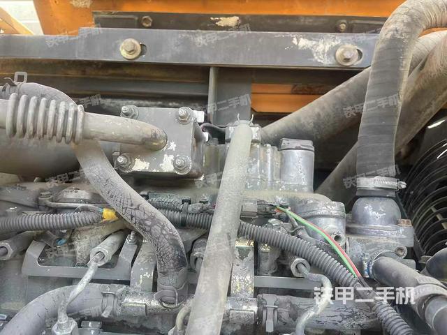 发动机整体俯视(整机外观) 发动机整体俯视(整机外观)