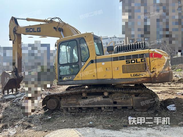山東臨工LG6210E挖掘機(jī)