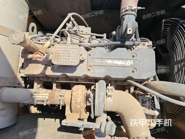 氣門室蓋螺絲特寫(上車部件) 氣門室蓋螺絲特寫(上車部件)