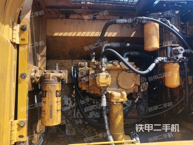 液压泵斜45 左(大件舱室) 液压泵斜45 左(大件舱室)