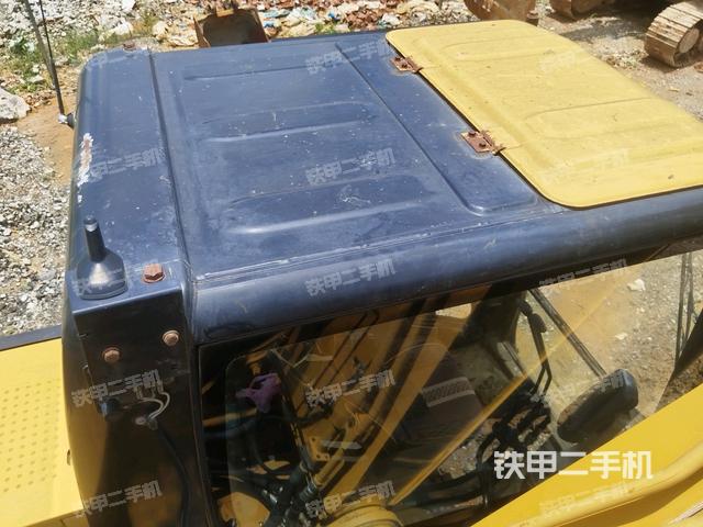 驾驶室顶部俯视(上车部件) 驾驶室顶部俯视(上车部件)