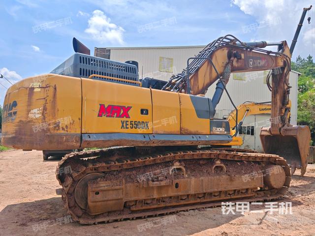 右后45(整机外观) 右后45(整机外观)