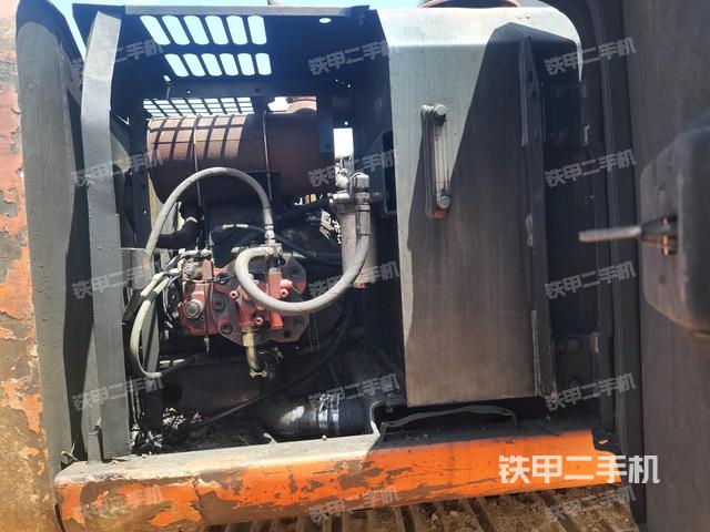 液压泵室（大件舱室）