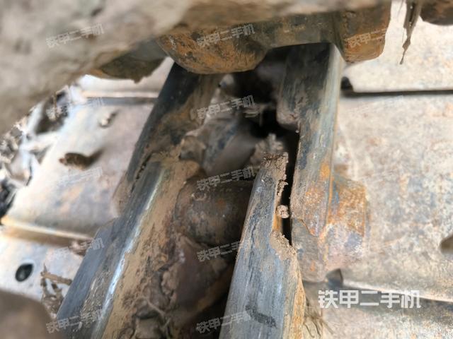 右驱动轮(行走机构) 右驱动轮(行走机构)