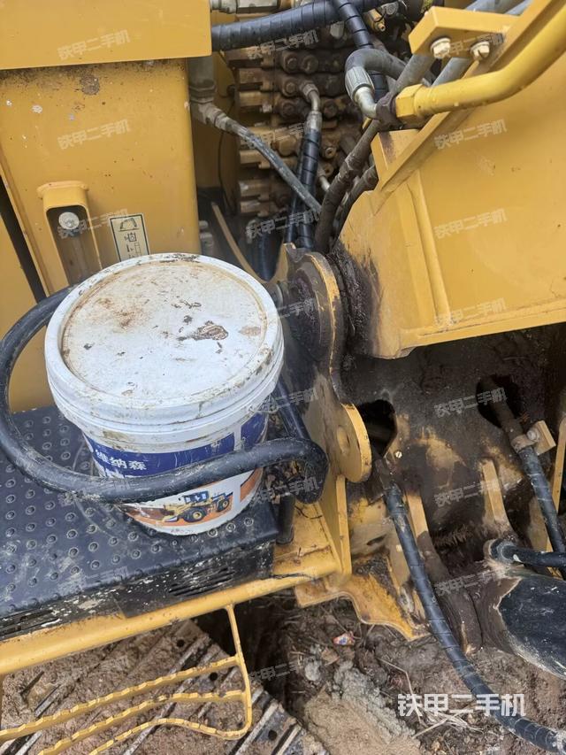 大臂根部 斜（工作和回转装置）