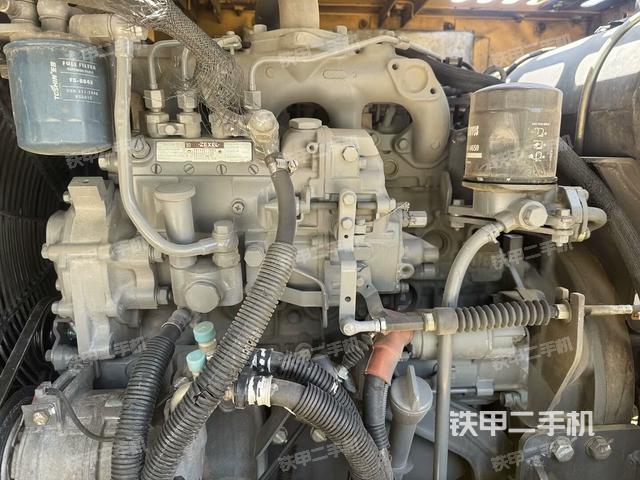 發(fā)動機(jī)整體俯視(整機(jī)外觀) 發(fā)動機(jī)整體俯視(整機(jī)外觀)