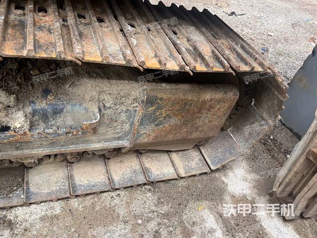 左侧履带整体 （行走机构）