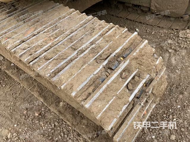 卡特彼勒315CL挖掘机的设备实拍-第3张实拍照片