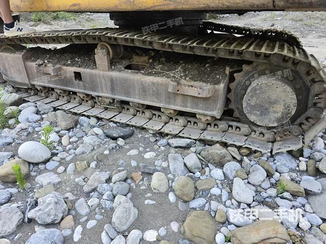 单侧履带整体（整机外观）