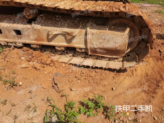 左驱动轮(行走机构) 左驱动轮(行走机构)