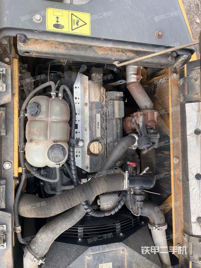 駕駛室頂部俯視(上車部件) 駕駛室頂部俯視(上車部件)