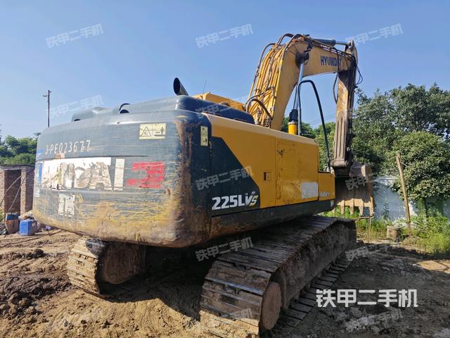 右后45(整機(jī)外觀) 右后45(整機(jī)外觀)