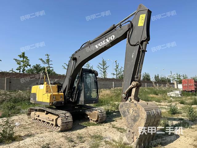 沃爾沃EC120D挖掘機(jī)