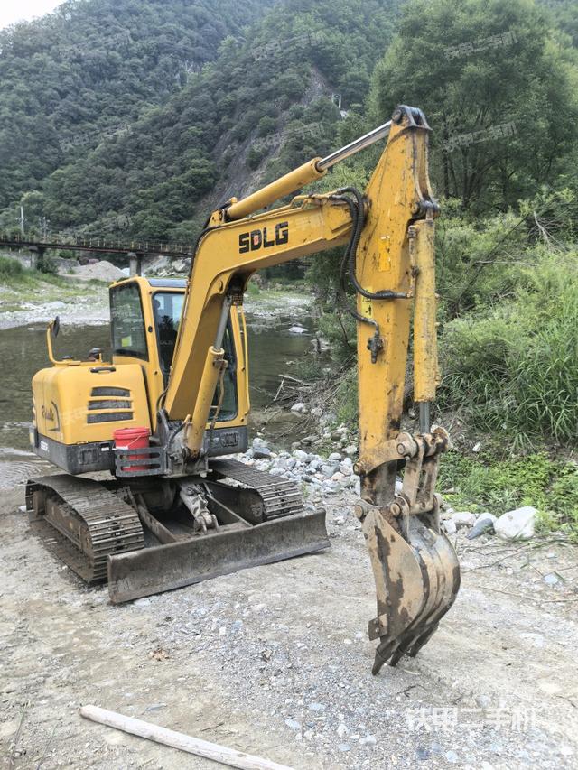 右前45(整机外观) 右前45(整机外观)