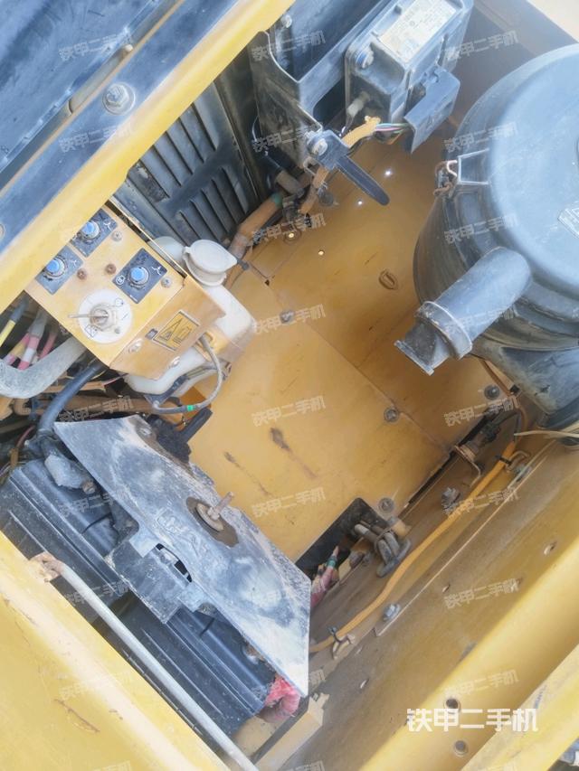 电瓶(大件舱室) 电瓶(大件舱室)