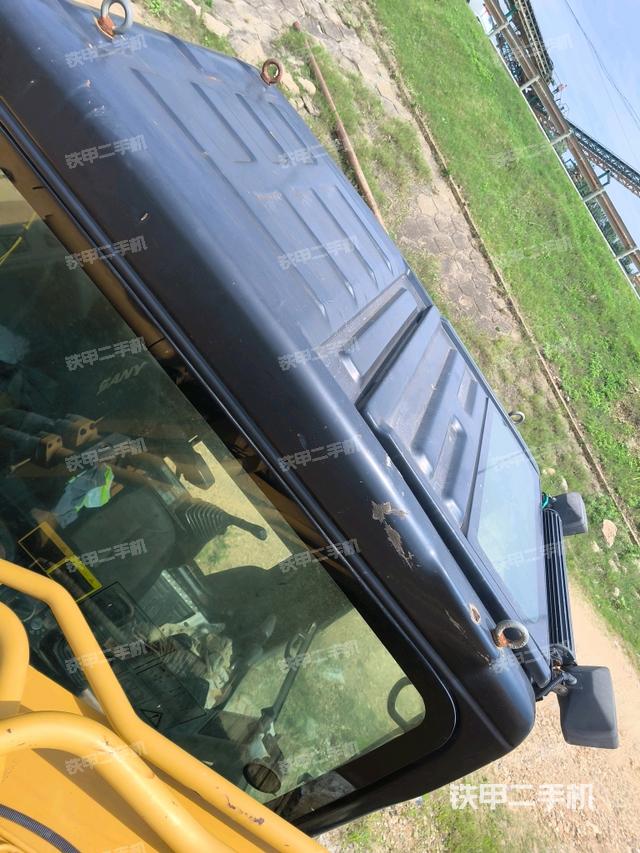 氣門室蓋螺絲特寫(上車部件) 氣門室蓋螺絲特寫(上車部件)