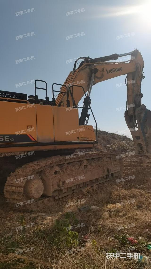 整機右后45°(整機外觀) 整機右后45°(整機外觀)