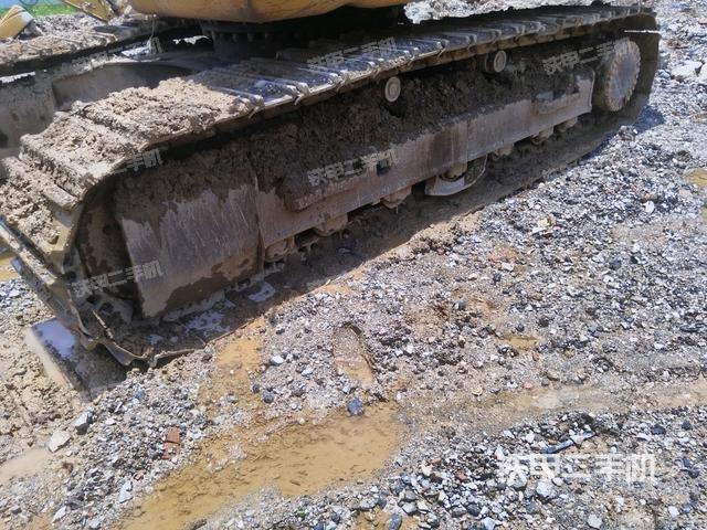 左侧履带整体 (行走机构) 左侧履带整体 (行走机构)