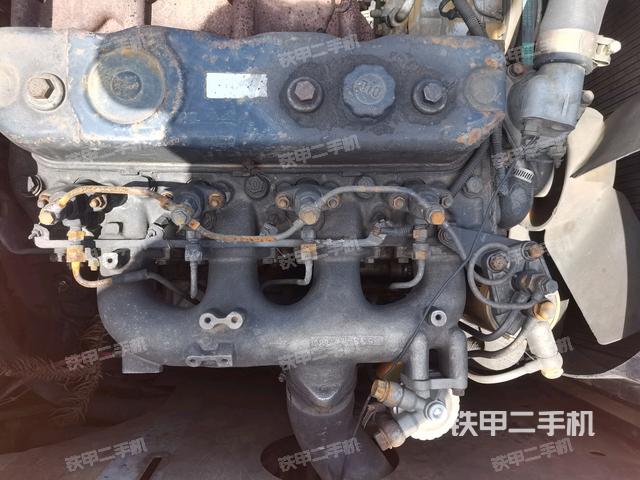 气门室盖螺丝特写（上车部件）