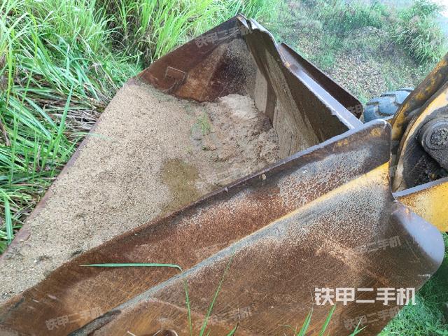 鏟斗后45°(工作裝置) 鏟斗后45°(工作裝置)